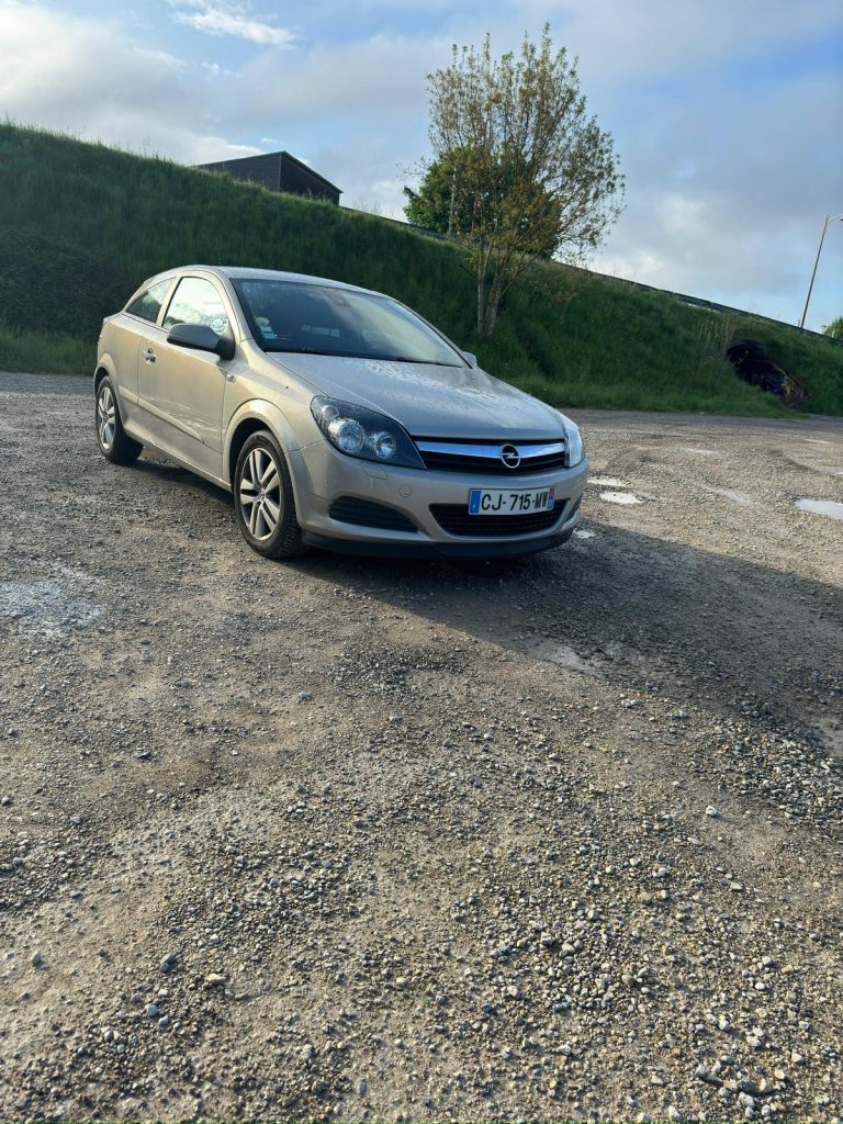 Opel astra GTC 2008